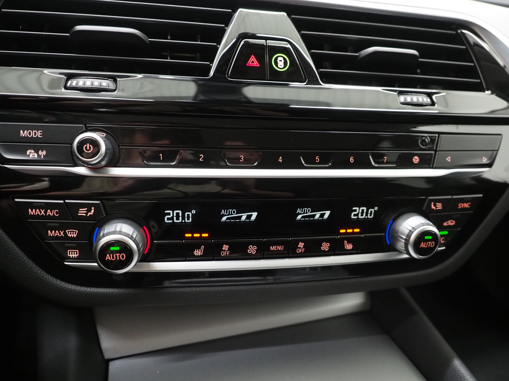 BMW 5 Serie Touring 520e 32