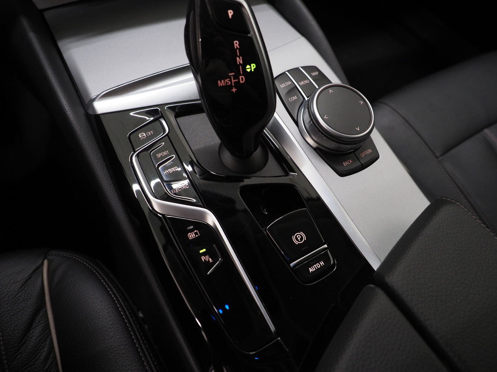 BMW 5 Serie Touring 520e 33
