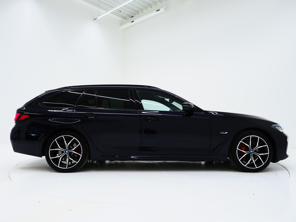 BMW 5 Serie Touring 530e M Sport Shadow Line 11