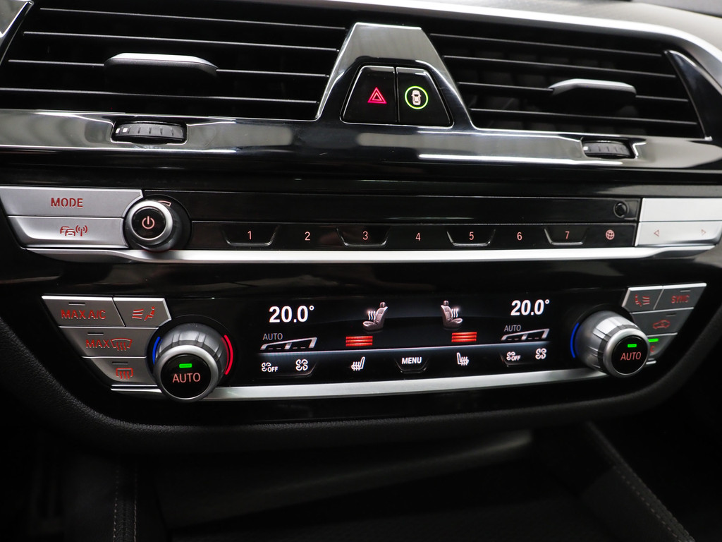 BMW 5 Serie Touring 530e M Sport Shadow Line 36