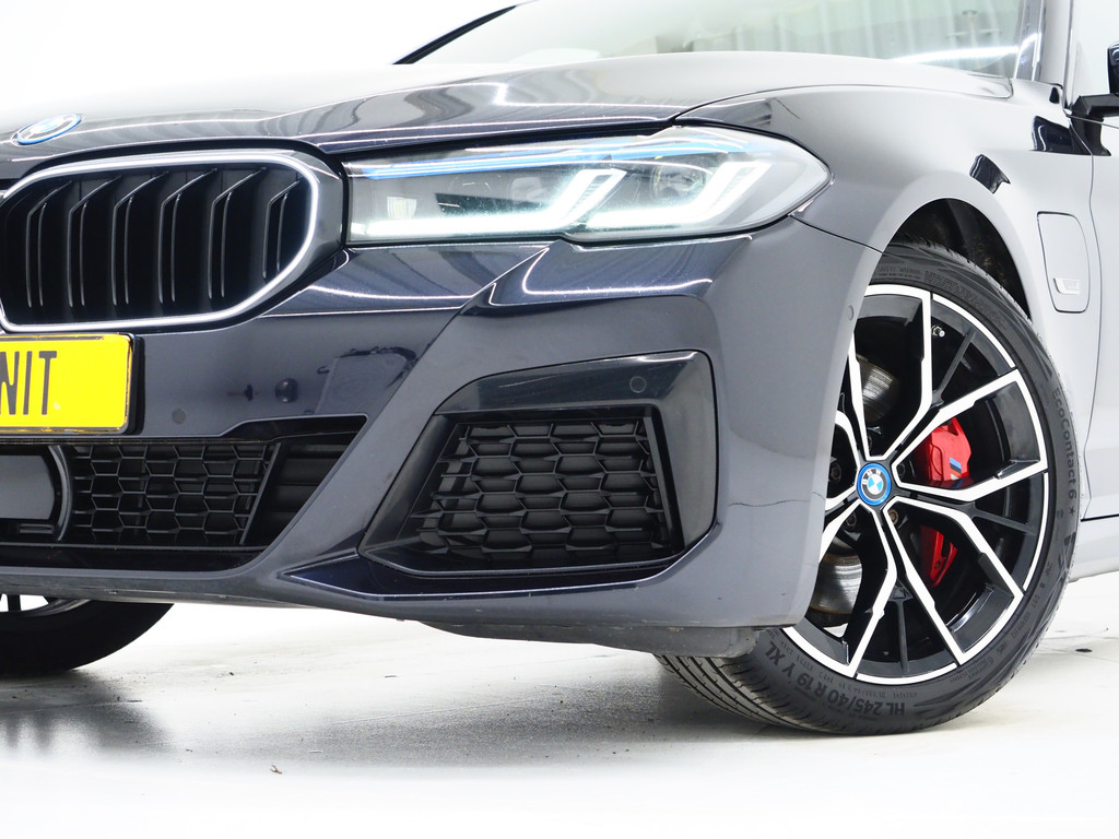 BMW 5 Serie Touring 530e M Sport Shadow Line 51