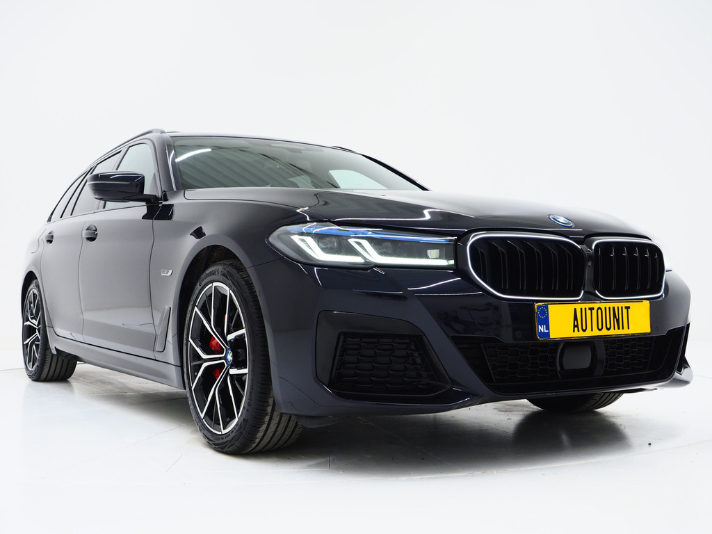 BMW 5 Serie Touring 530e M Sport Shadow Line 57