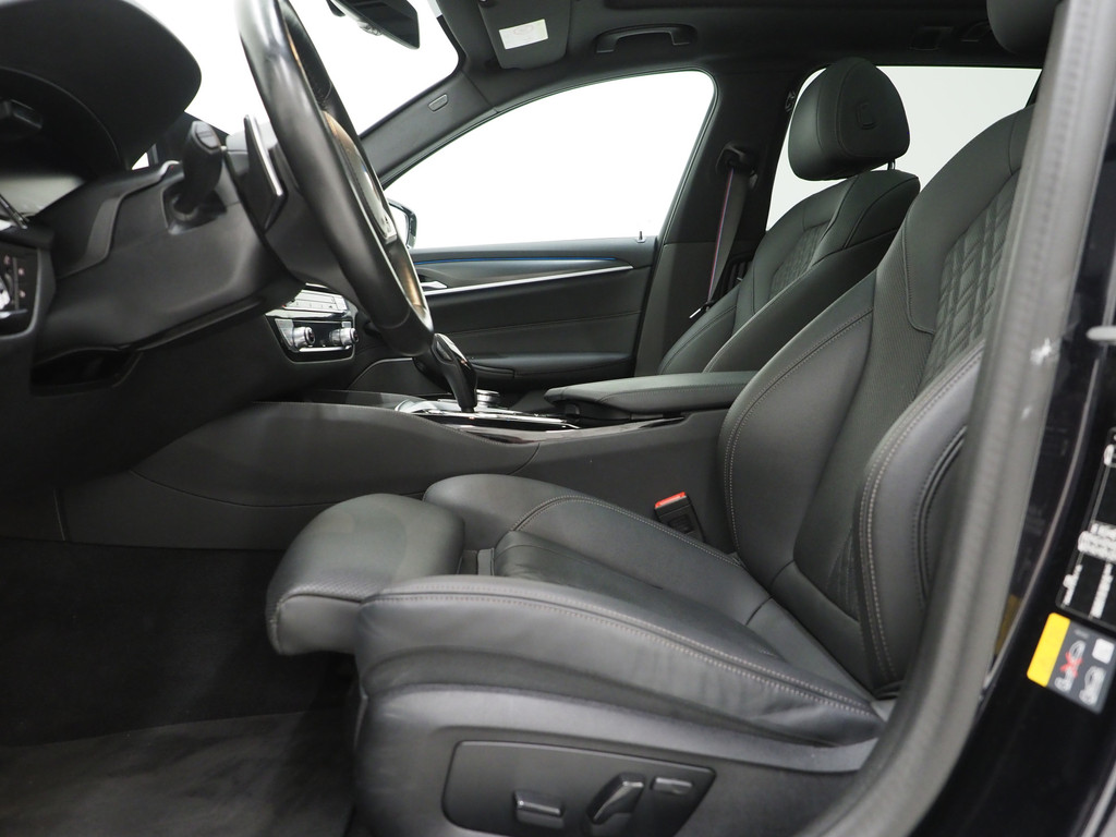 BMW 5 Serie Touring 530e M Sport Shadow Line 63