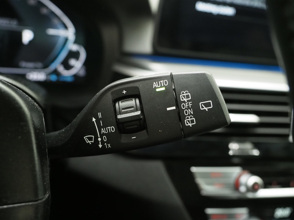 BMW 5 Serie Touring 530e M Sport Shadow Line 73