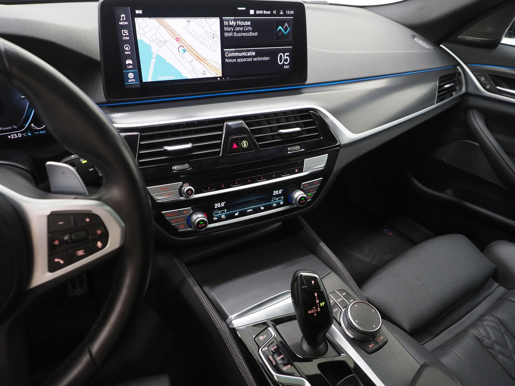 BMW 5 Serie Touring 530e M Sport Shadow Line 83
