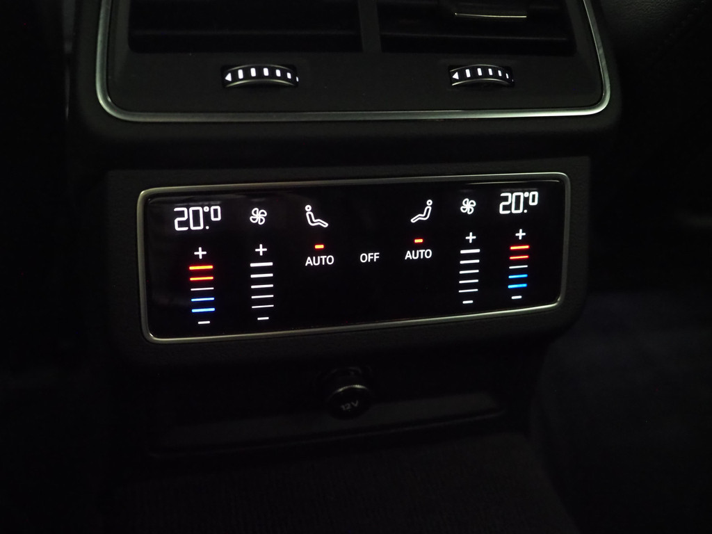 Audi A6 Avant 55 TFSI e quattro Full Black 75