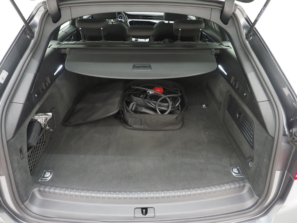 Audi A6 Avant 50 TFSI e quattro 82