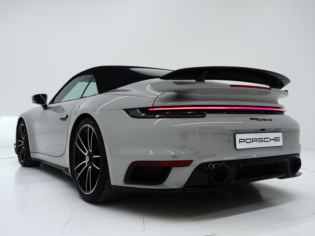 Porsche 911 3.8 Turbo S 1