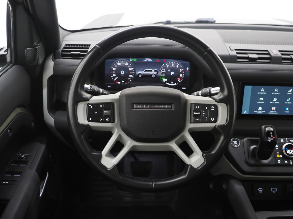 Land Rover Defender 110 2.0 P400e 30