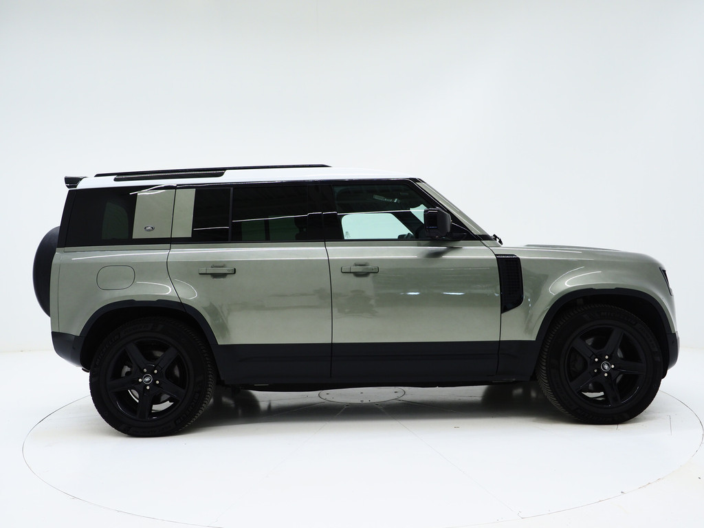Land Rover Defender 110 2.0 P400e 9