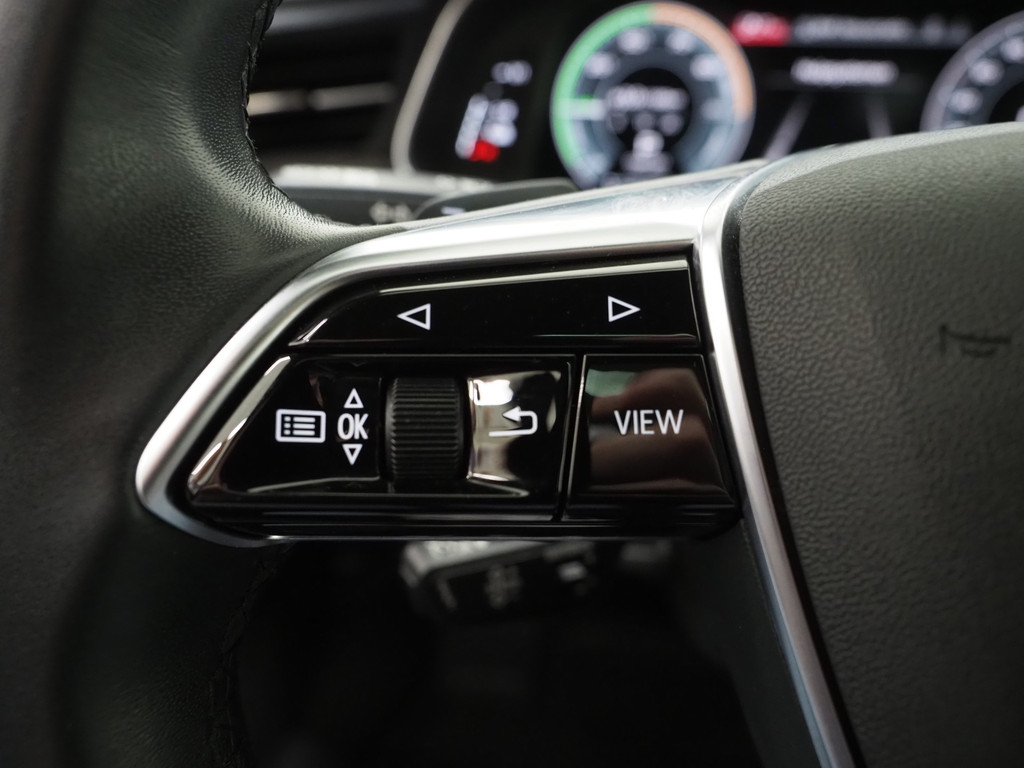 Audi A6 Avant 50 TFSI e quattro Full Black 24
