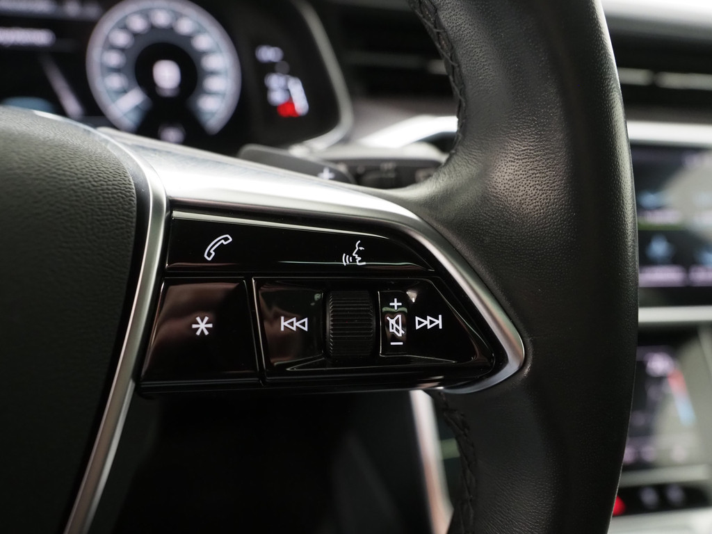 Audi A6 Avant 50 TFSI e quattro Full Black 70