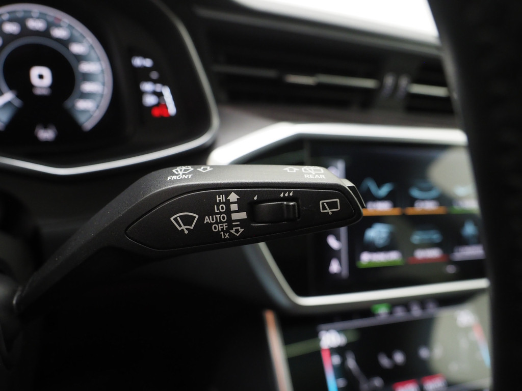 Audi A6 Avant 50 TFSI e quattro Full Black 71