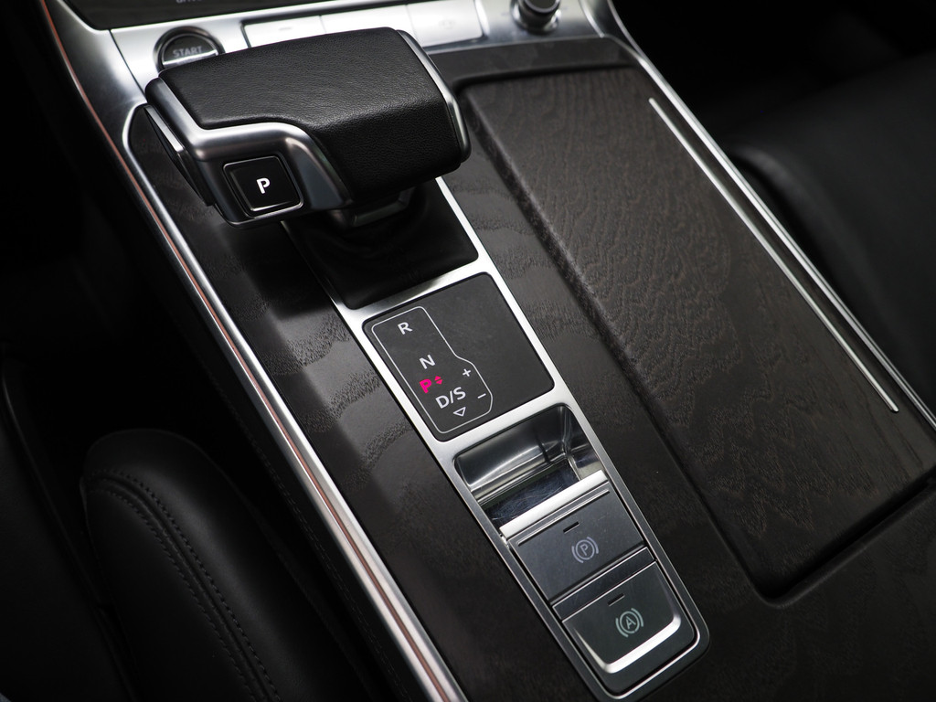 Audi A6 Avant 50 TFSI e quattro Full Black 81
