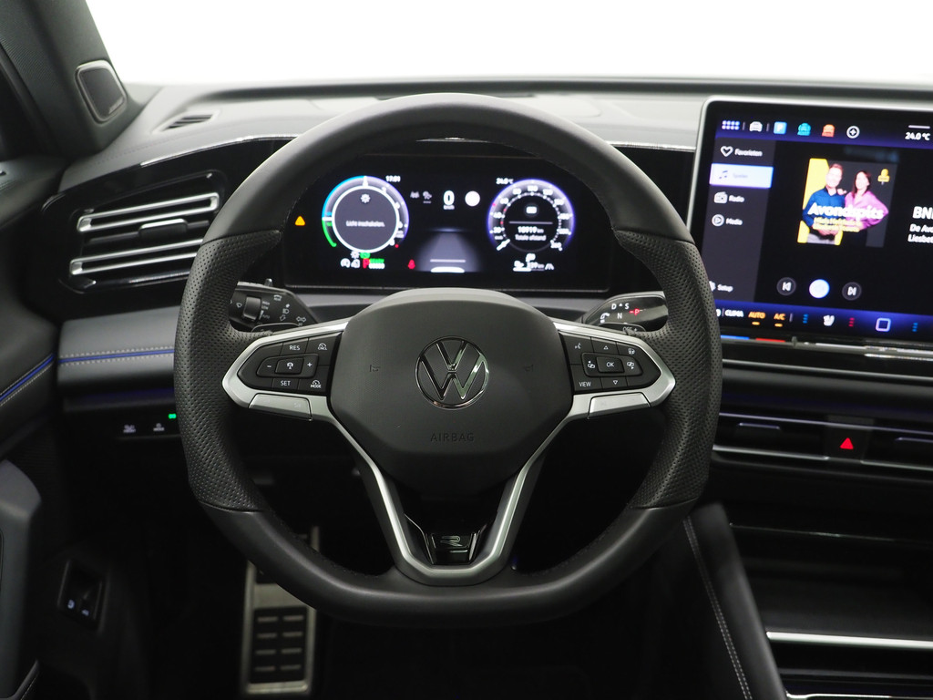 Volkswagen Tiguan 1.5 eHybrid R-Line Edition 44