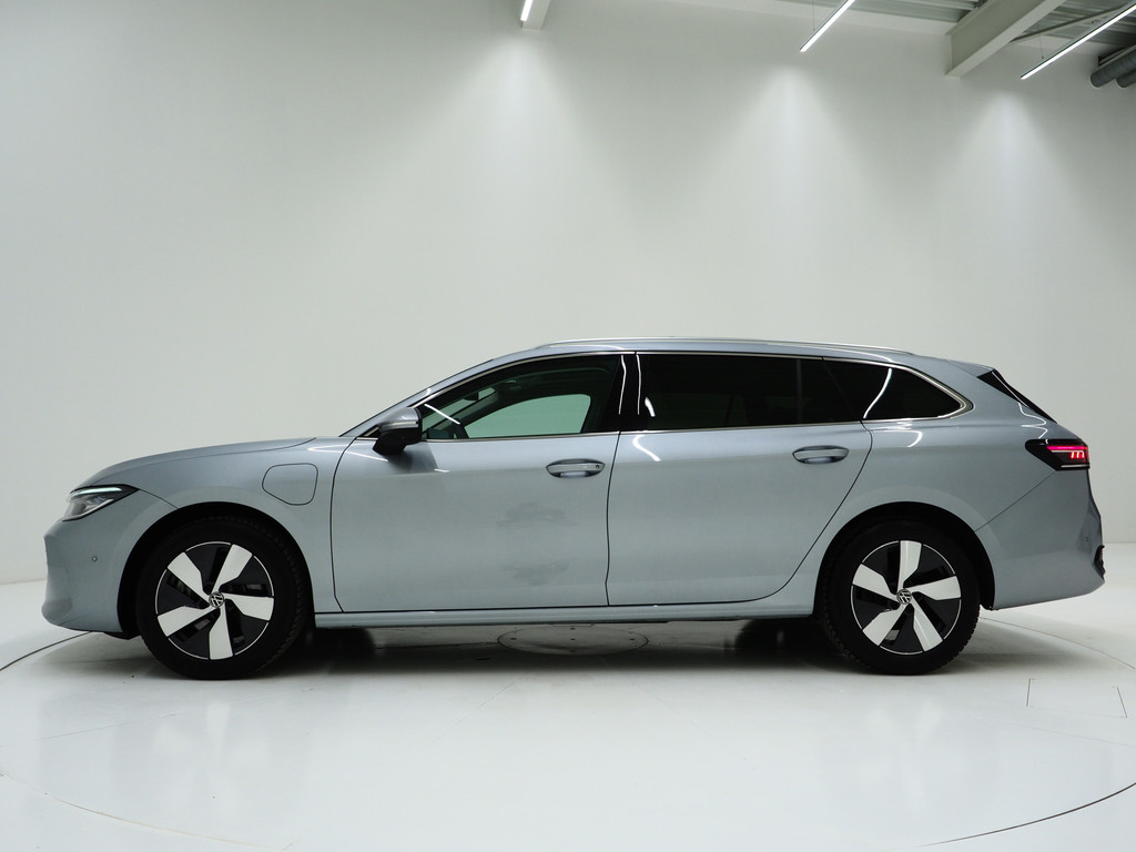 Volkswagen Passat Variant 1.5 eHybrid Elegance 53