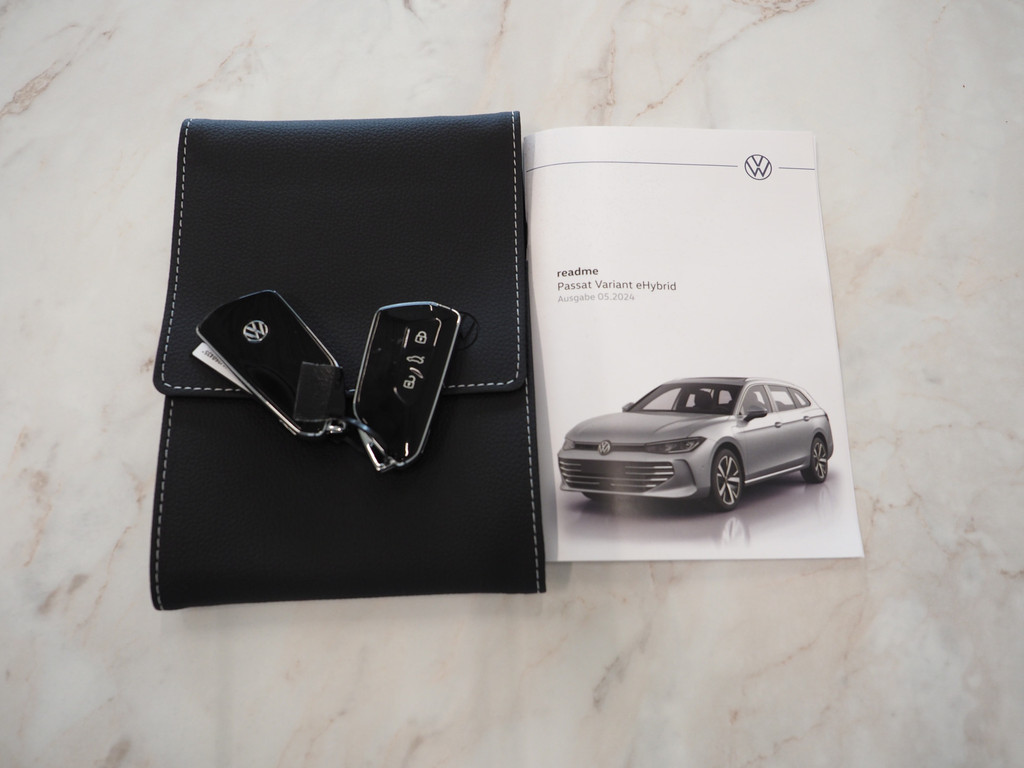 Volkswagen Passat Variant 1.5 eHybrid Elegance 59