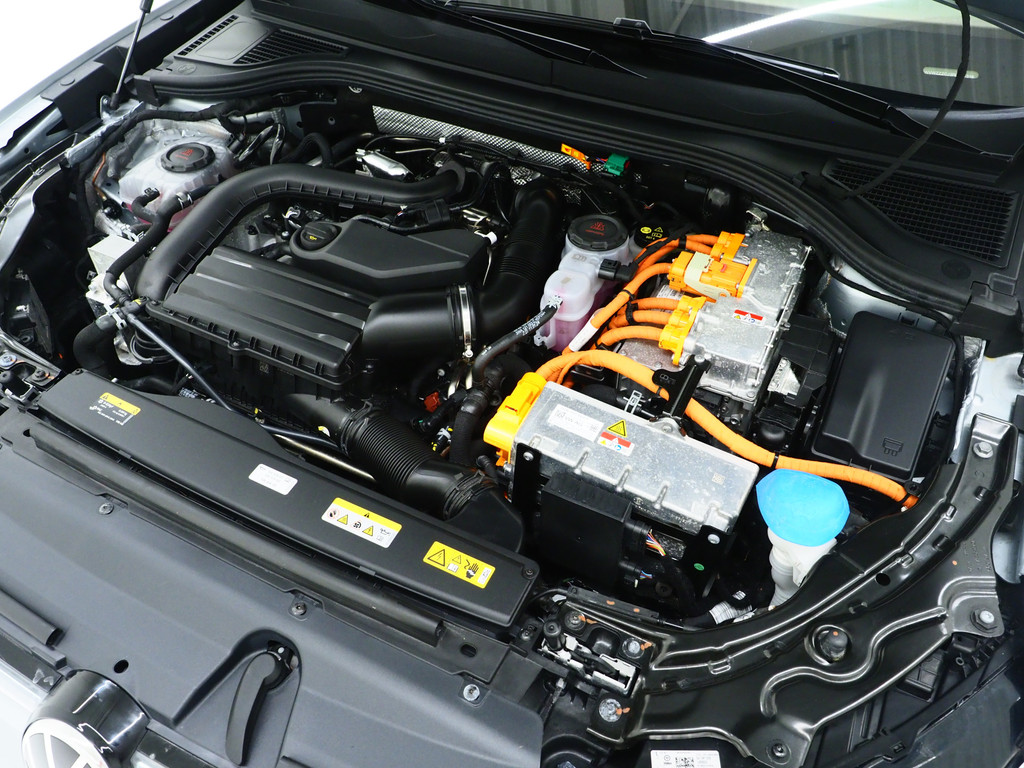 Volkswagen Passat Variant 1.5 eHybrid Elegance 6
