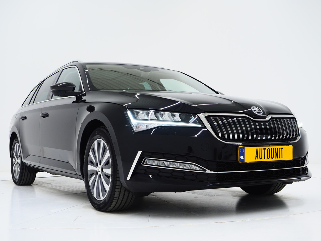 Škoda Superb Combi 1.4 TSI iV Style 10