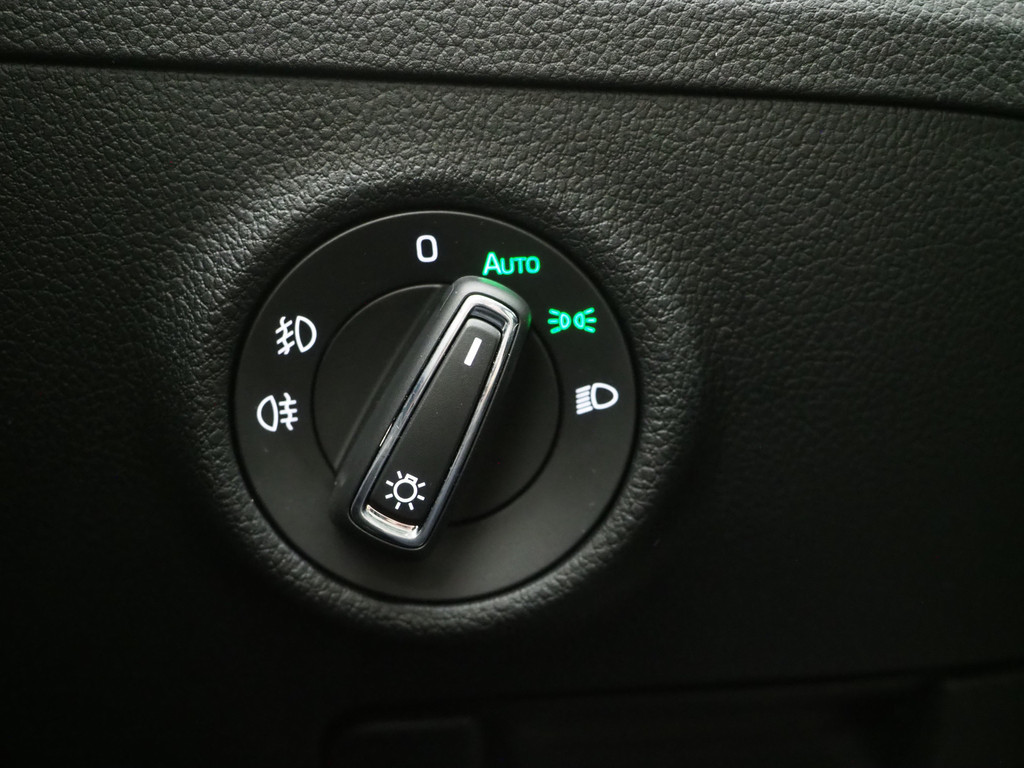 Škoda Superb Combi 1.4 TSI iV Style 68