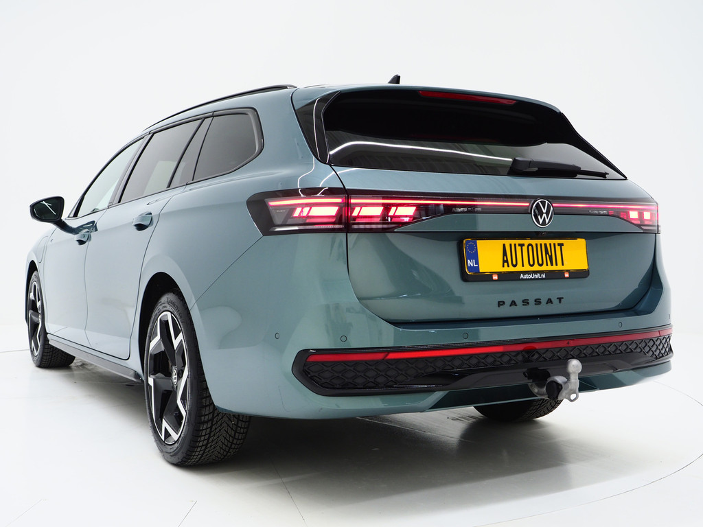 Volkswagen Passat Variant 1.5 eHybrid R-Line Edition 2