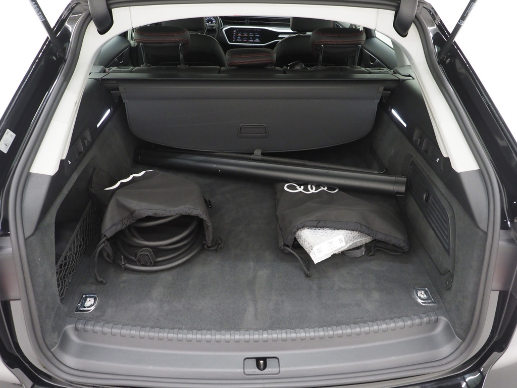 Audi A6 Avant 50 TFSI e quattro 36