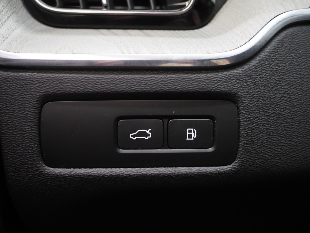 Volvo XC60 2.0 T6 Plug-in hybrid AWD Ultimate 23