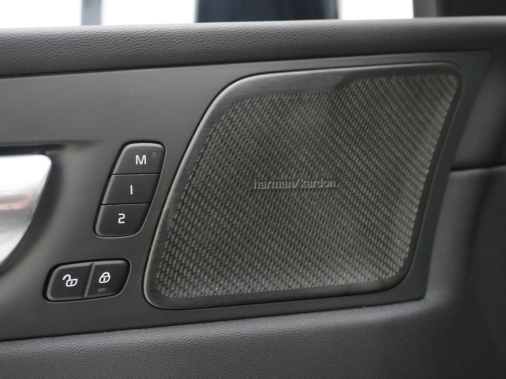 Volvo XC60 2.0 T6 Plug-in hybrid AWD Ultimate 67