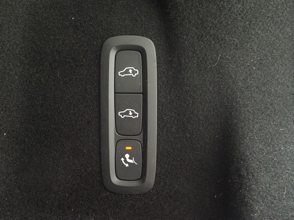 Volvo XC60 2.0 T6 Plug-in hybrid AWD Ultimate 92