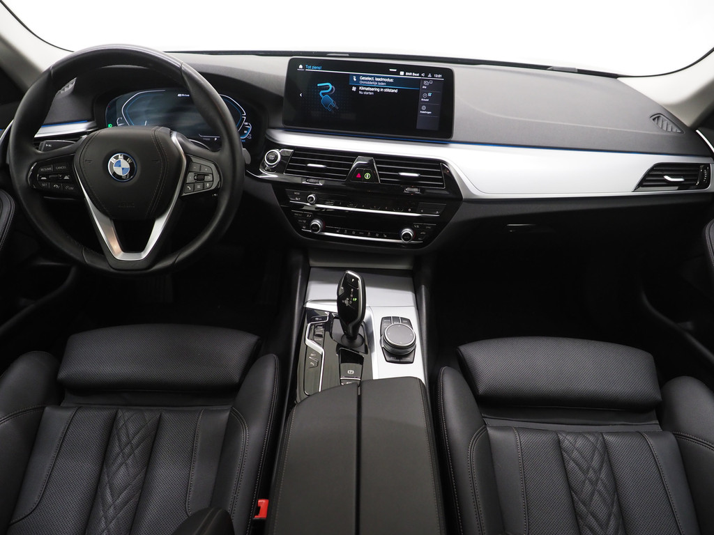 BMW 5 Serie Touring 530e xDrive 5