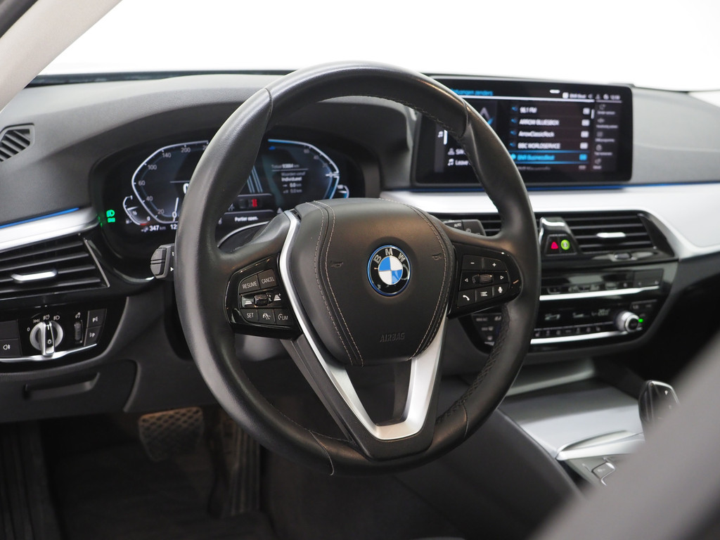 BMW 5 Serie Touring 530e xDrive 56