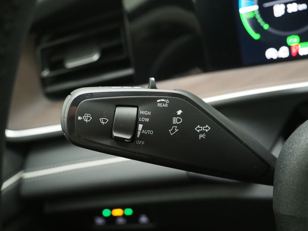Volkswagen Tayron 1.5 eHybrid Elegance 21
