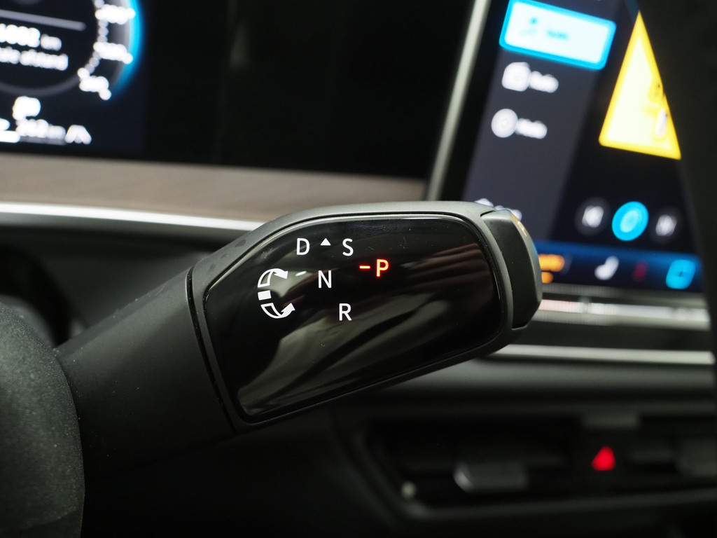 Volkswagen Tayron 1.5 eHybrid Elegance 66