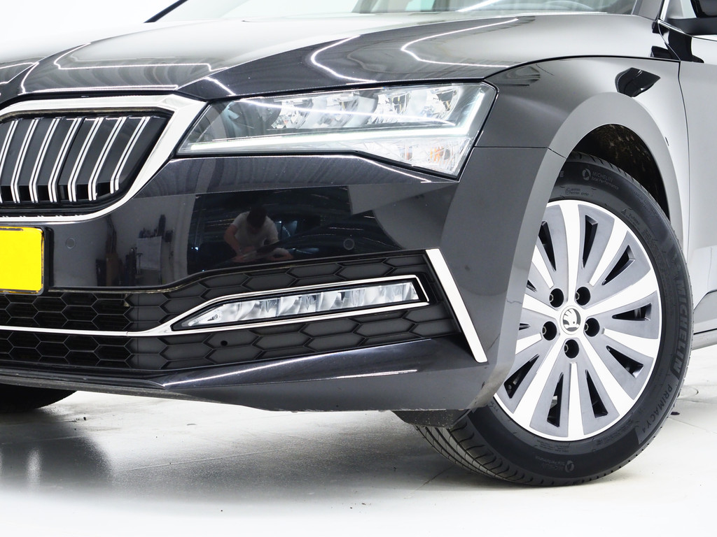 Škoda Superb Combi 1.4 TSI iV 218PK 43