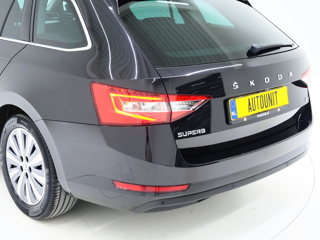 Škoda Superb Combi 1.4 TSI iV 218PK 51