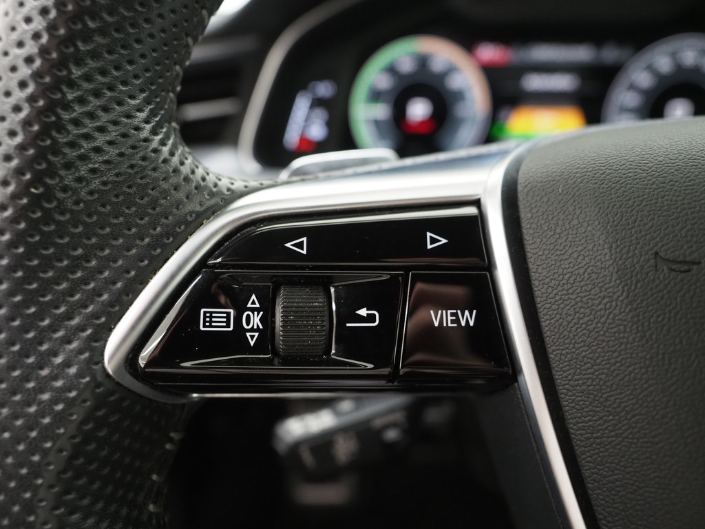 Audi A6 Avant 55 TFSI e quattro Competition Full Black 20