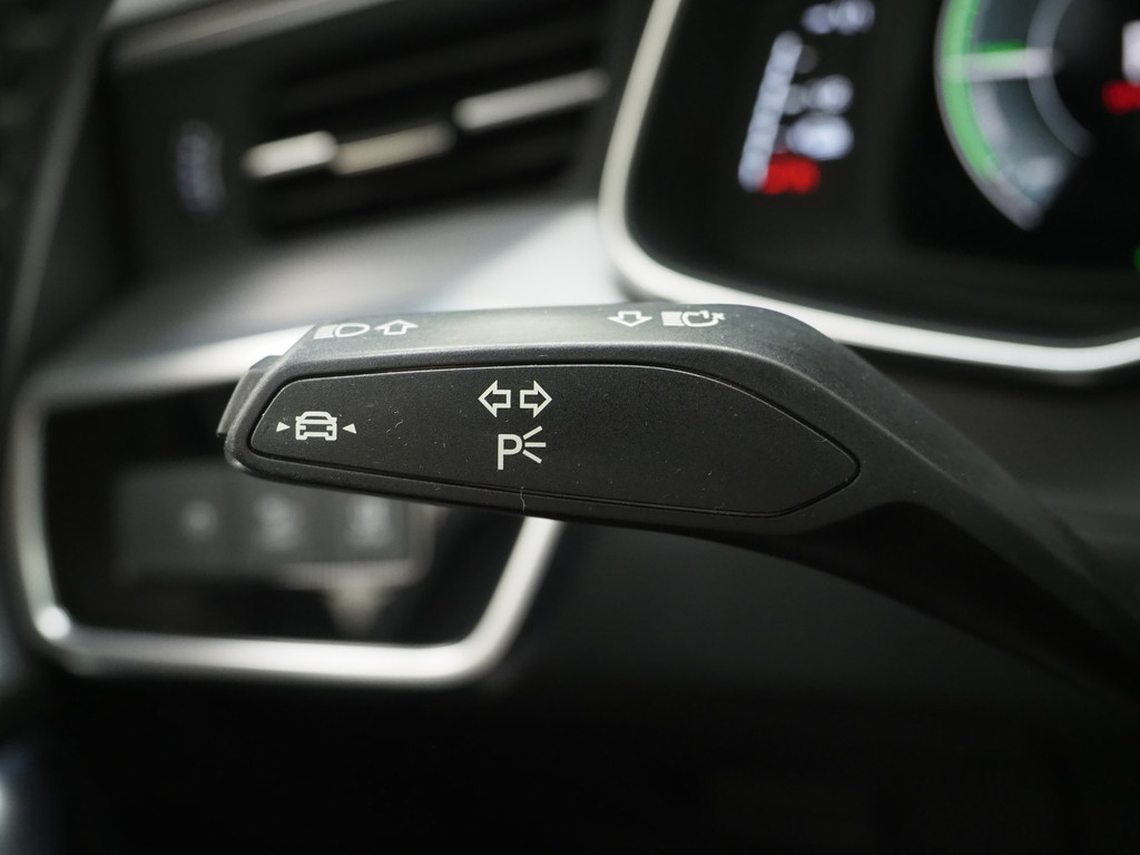 Audi A6 Avant 55 TFSI e quattro Competition Full Black 57