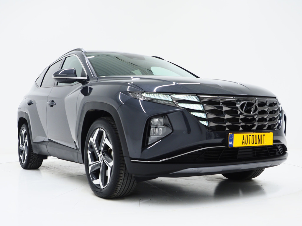 Hyundai Tucson 1.6 T-GDI PHEV 4WD 11