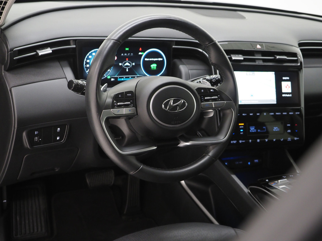 Hyundai Tucson 1.6 T-GDI PHEV 4WD 17