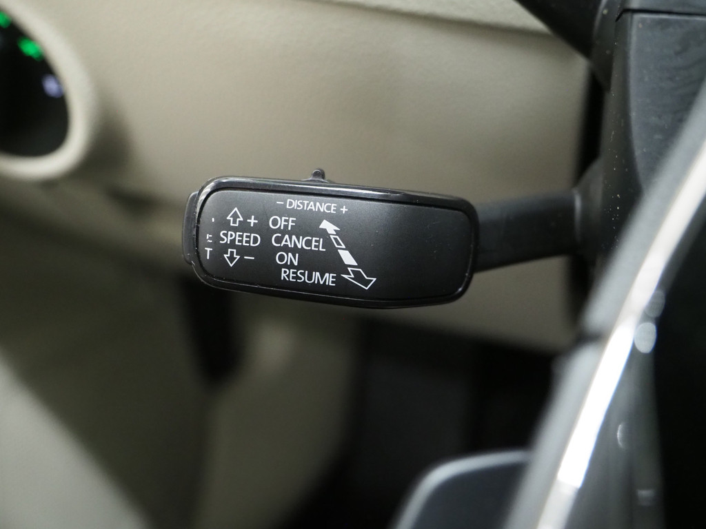Škoda Superb Combi 1.4 TSI iV Laurin & Klement 23