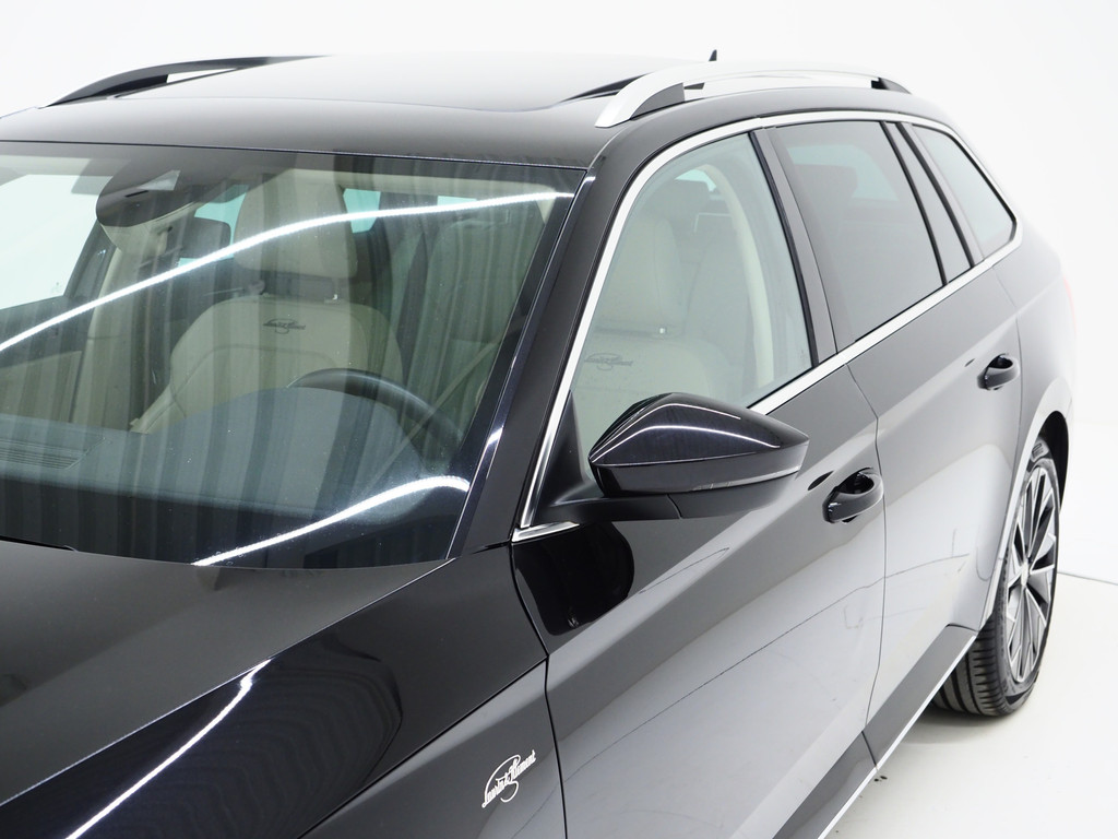 Škoda Superb Combi 1.4 TSI iV Laurin & Klement 58