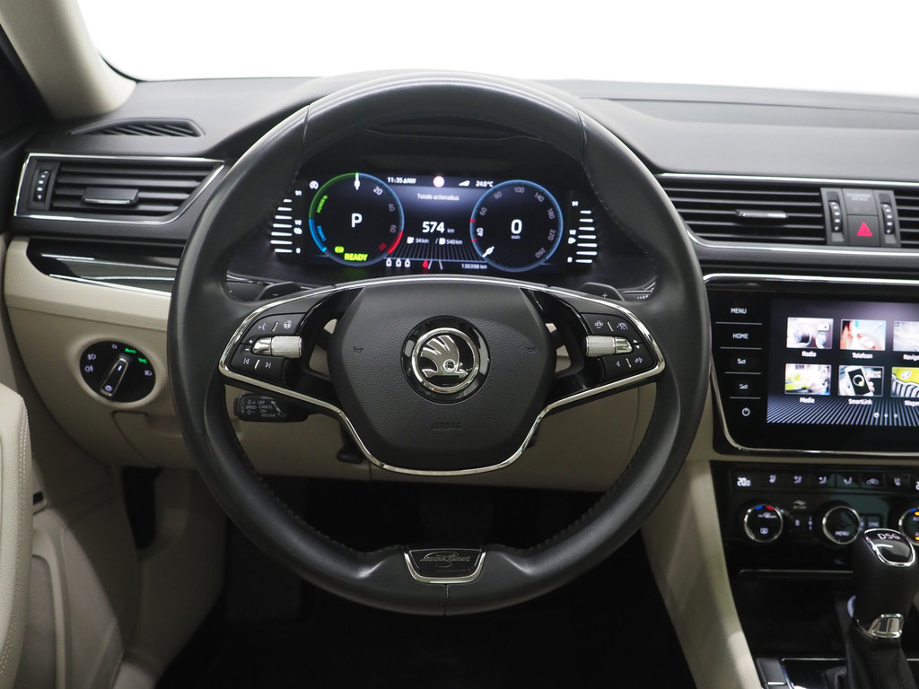 Škoda Superb Combi 1.4 TSI iV Laurin & Klement 85