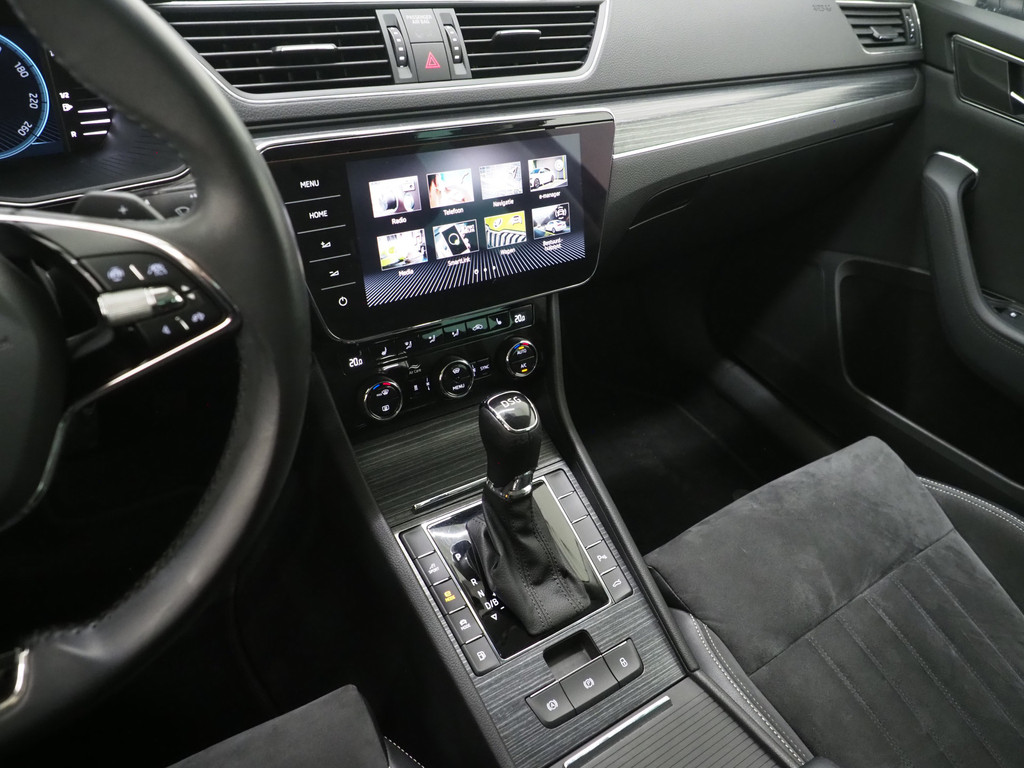 Škoda Superb Combi 1.4 TSI iV Style 35