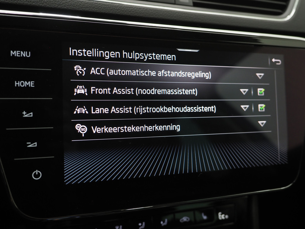 Škoda Superb Combi 1.4 TSI iV Style 73