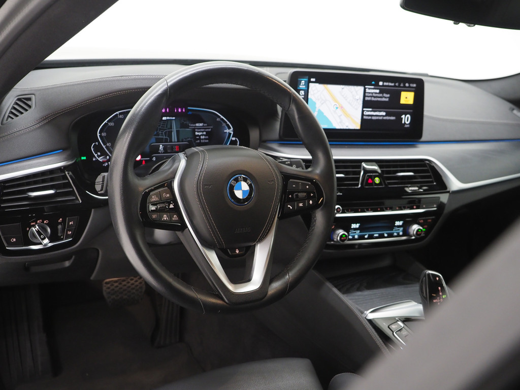BMW 5 Serie Touring 530e 18