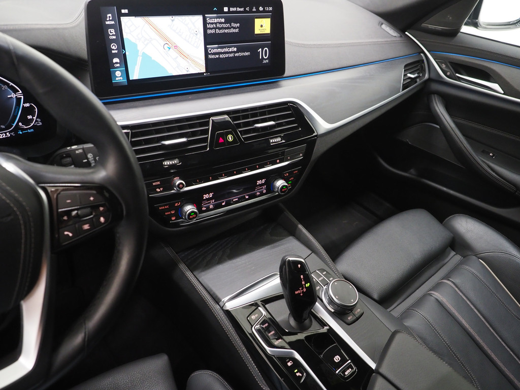 BMW 5 Serie Touring 530e 37