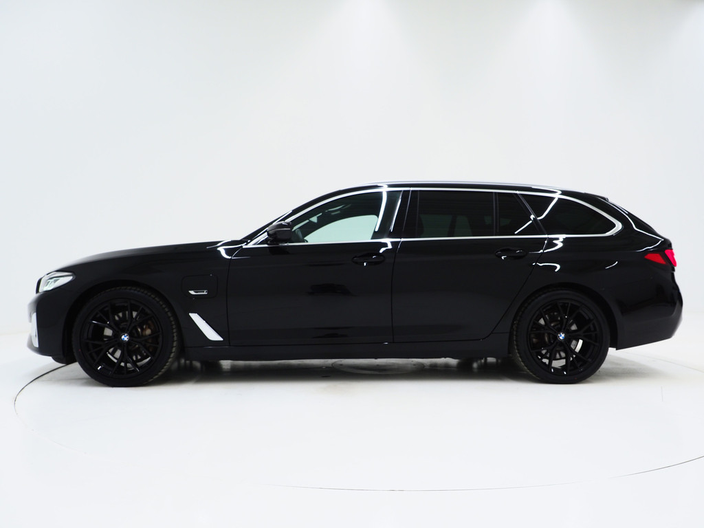 BMW 5 Serie Touring 530e 44