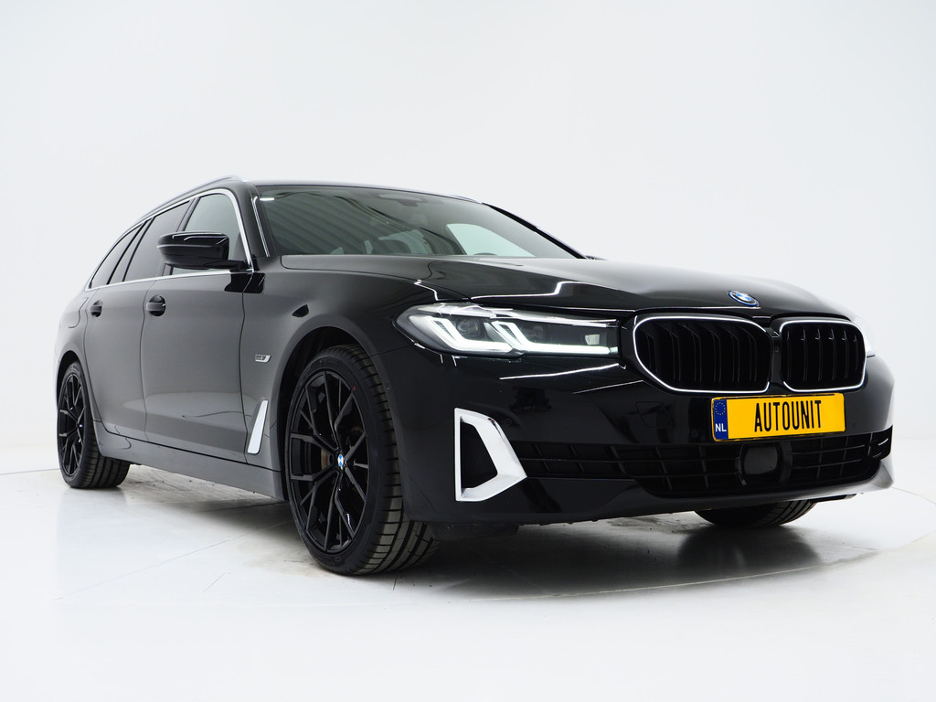 BMW 5 Serie Touring 530e 54