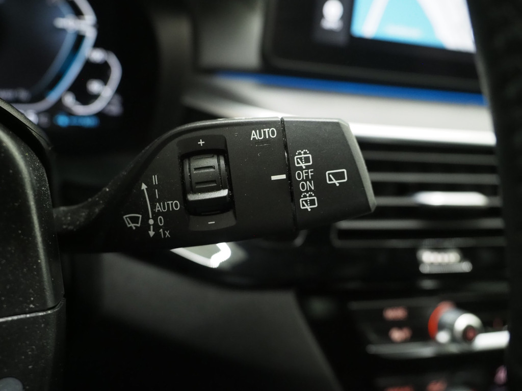 BMW 5 Serie Touring 530e 71