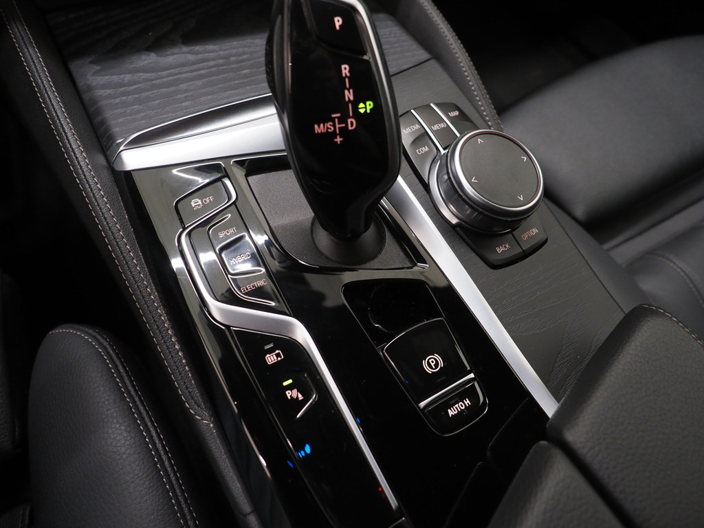 BMW 5 Serie Touring 530e 79
